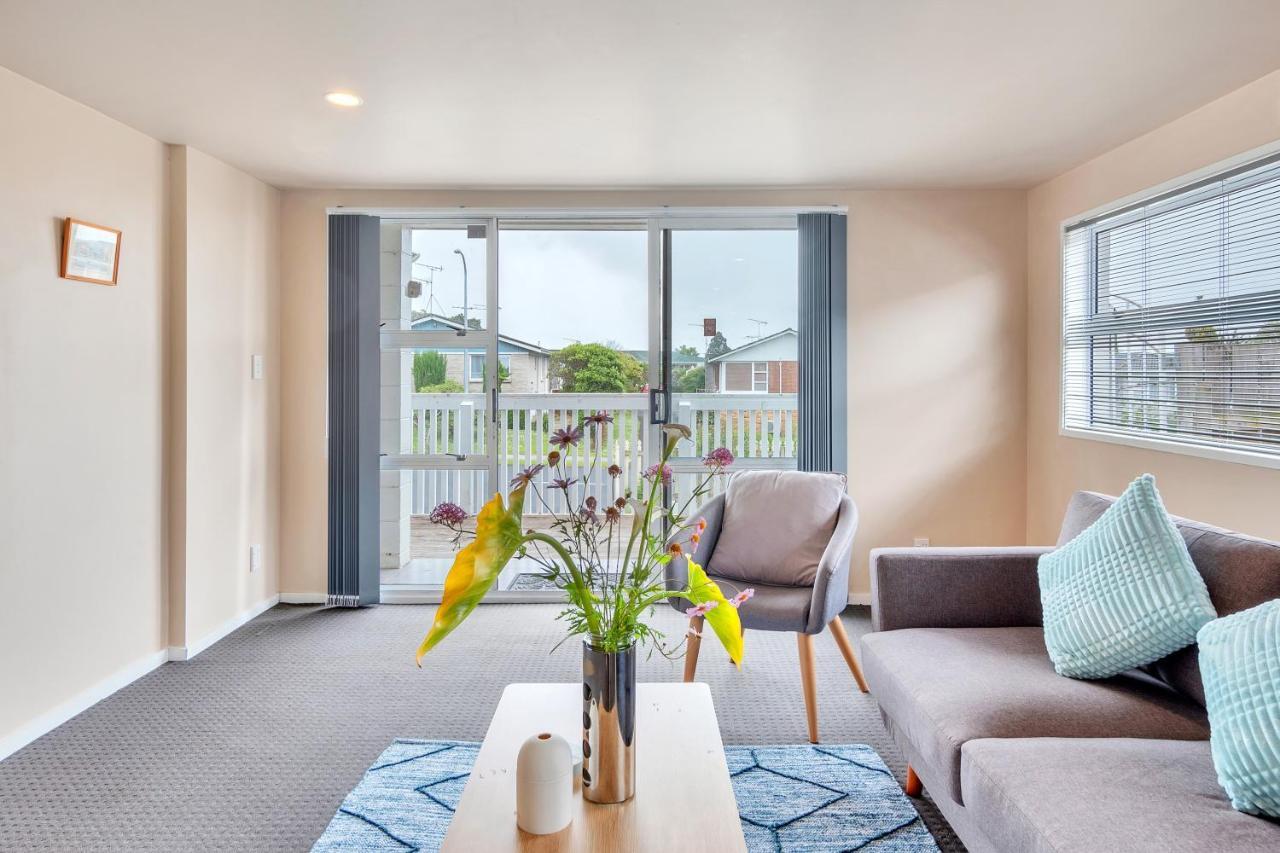 Sunny Side Getaway With Parking And Aircon Auckland Exterior foto